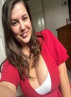 High Profile Gurgaon Escorts | Call Girl - puta in Gurgaon Photo 10 of 13
