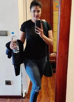 High Profile Gurgaon Escorts | Call Girl - puta in Gurgaon Photo 12 of 13