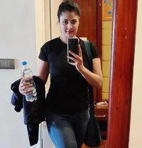 High Profile Gurgaon Escorts | Call Girl - puta in Gurgaon Photo 12 of 13