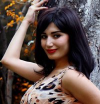 High Profile Independent Escorts Karina - puta in Gurgaon Photo 4 of 6