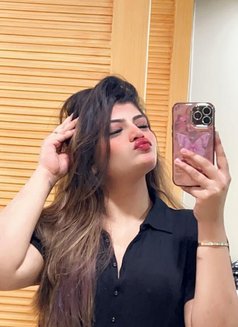 High profile indian and Russian🧿 - escort in Gurgaon Photo 3 of 5