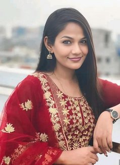 High Profile Indian Available - escort in Gurgaon Photo 3 of 4