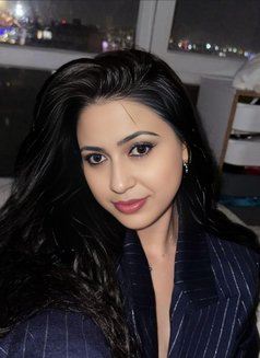 High Profile Indian Available - escort in Gurgaon Photo 7 of 9