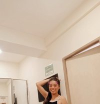 High profile Indian and Russian availabl - escort in Gurgaon Photo 1 of 4