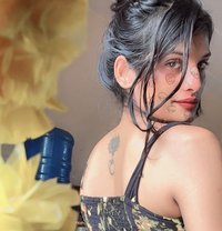 HIGH PROFILE INDIAN & RUSSIAN AVAILABLE - puta in Gurgaon Photo 2 of 6