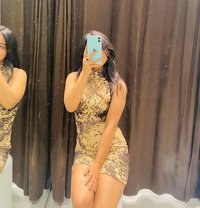 verified Indian high profile & Russian - escort in Gurgaon Photo 4 of 6