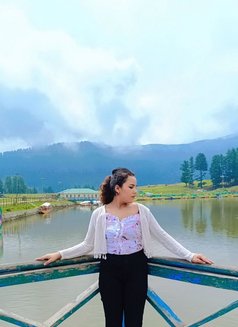 HIGH PROFILE INDIAN & Russian - puta in Gurgaon Photo 2 of 4