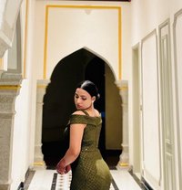 High Profile Indian & Russian Model Es - puta in Pune