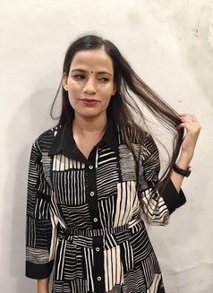 High Profile New Indian - puta in Gurgaon Photo 1 of 2