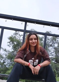 Hight Quality Indian Girl - puta in Gurgaon Photo 2 of 2