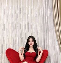 Lauraa - puta in Medan
