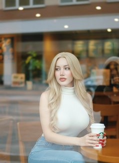 Hii FANTASY HOT BLONDE AVAILABLE - Transsexual escort in Bangkok Photo 18 of 18