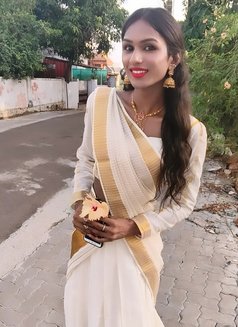 Hii Hello I Am Tina - Transsexual escort in Chennai Photo 1 of 7