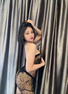 Hikari - escort in Singapore Photo 2 of 3