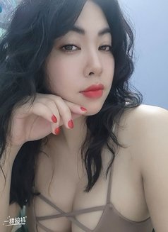 Hilana - escort in Doha Photo 4 of 7