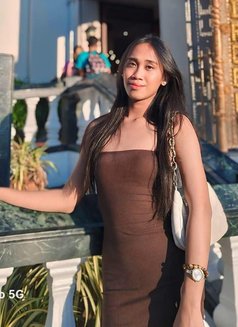 Hilary Kate - escort in Manila Photo 3 of 3