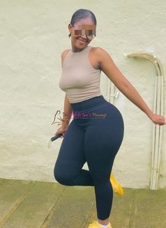 Salma ❤ Sexy in and outcall - puta in Nairobi Photo 2 of 6