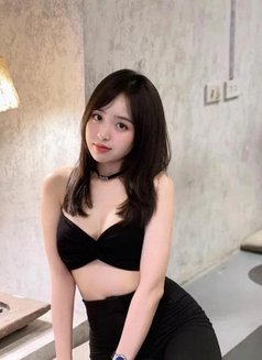 HILDA massage - masseuse in Surabaya Photo 4 of 7