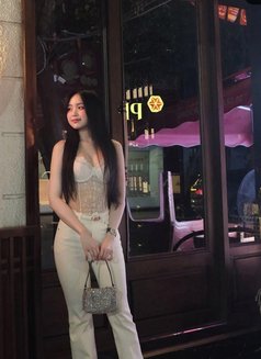 HILDA massage - masseuse in Surabaya Photo 6 of 7