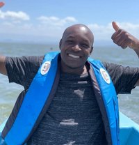 Hildad - masseur in Mombasa