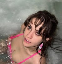 Hilde93 - escort in Clermont-Ferrand