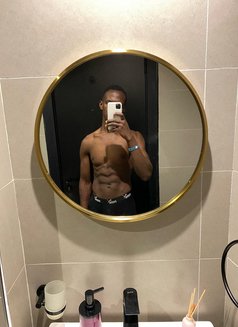 Him3ros - Agencia de acompañantes masculinas in Nairobi Photo 8 of 8