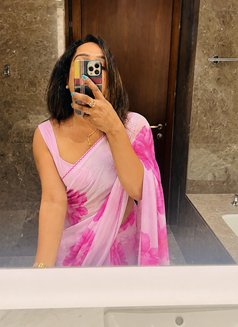 Hima(mallu artist blowjoqueen) - Transsexual escort in Kochi Photo 25 of 26