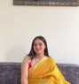 Himani - puta in Ahmedabad Photo 1 of 9