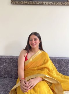 Himani - escort in Ahmedabad Photo 1 of 9