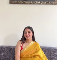 Himani - puta in Ahmedabad Photo 1 of 9