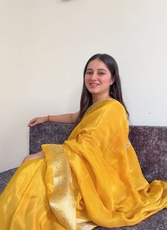 Himani - escort in Ahmedabad Photo 2 of 9