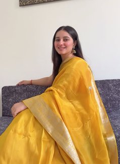 Himani - escort in Ahmedabad Photo 3 of 9