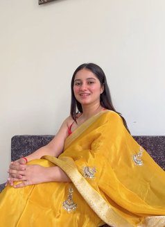 Himani - escort in Ahmedabad Photo 9 of 9