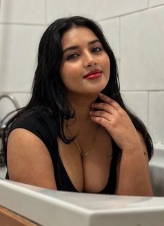 Himani - escort in Candolim, Goa Photo 1 of 3