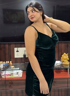 Himani - escort in Chennai Photo 5 of 7
