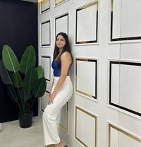 Himani - escort in Kochi
