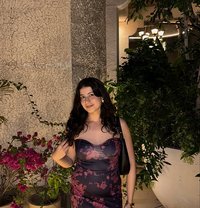 Himani - escort in Kochi
