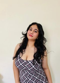 Himani - escort in Kochi Photo 1 of 3