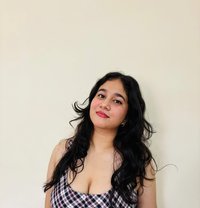 Himani - escort in Kochi