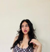 Himani - escort in Kochi