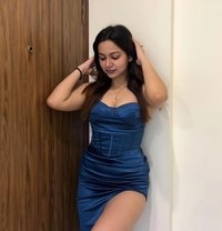 Himani - escort in Kochi