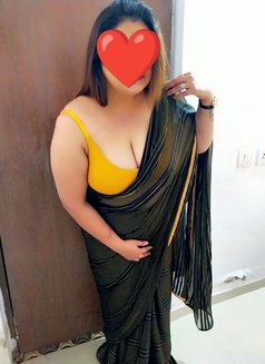Himani - puta in Kolkata Photo 2 of 2