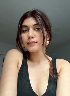 Himani - escort in Mumbai Photo 1 of 3