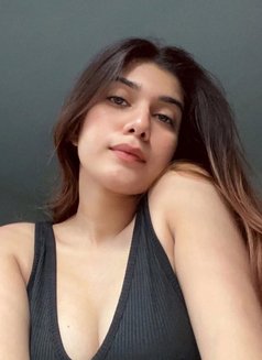 Himani - escort in Mumbai Photo 2 of 3