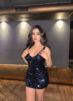 Himani - puta in Nagpur Photo 1 of 3