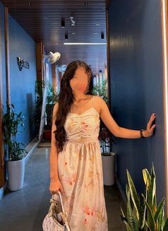 Himani Joshi Escort Service 24 Hours - puta in Ghaziabad Photo 2 of 2