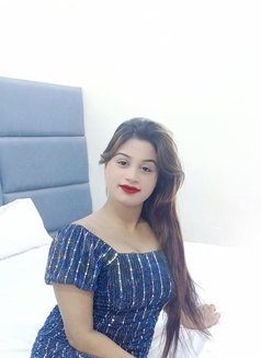 Himani Joshi - escort in Pondicherry Photo 1 of 3