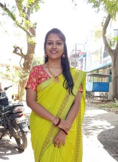 Himani Sharma - escort in Bangalore Photo 1 of 2