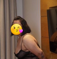 Himani Taneja - puta in Chandigarh