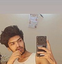 Himansh Here 8+ - Male escort in New Delhi